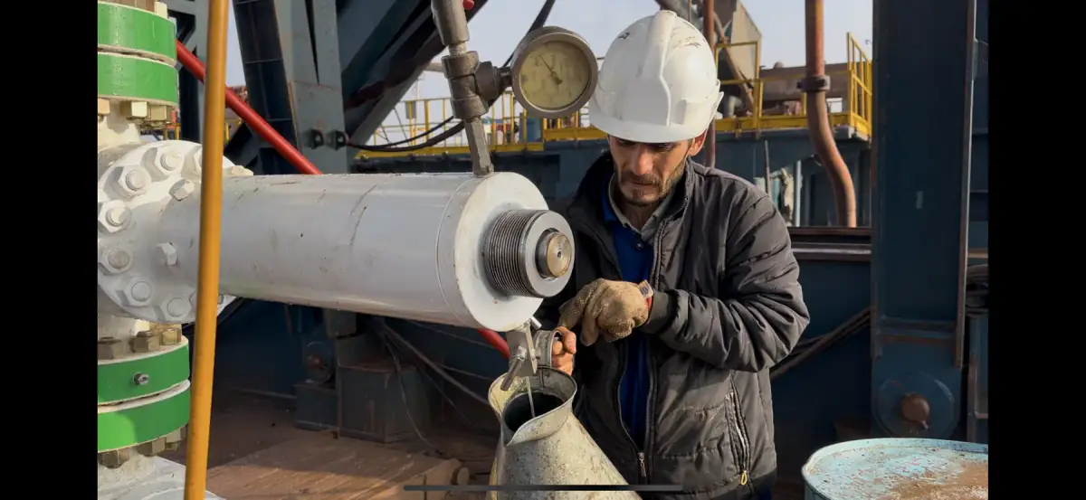 Wellhead valve maintenance operation